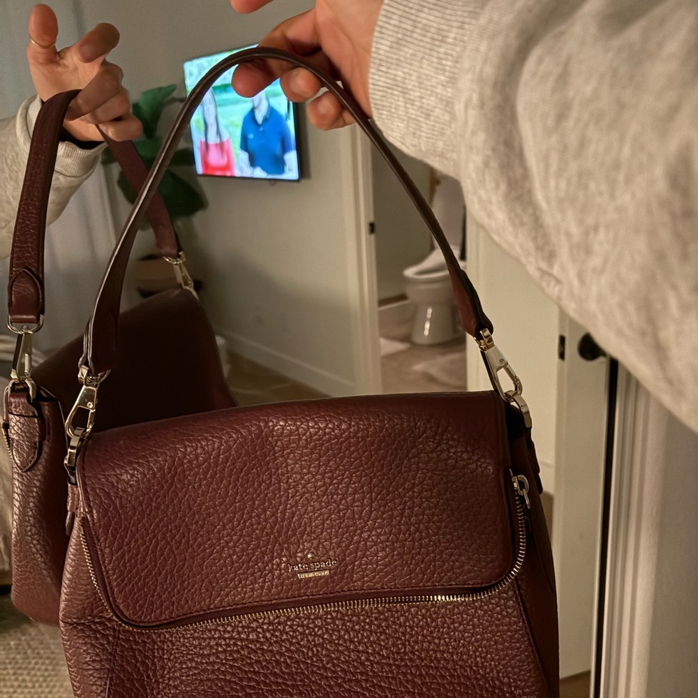 kate spade burgundy pebbled leather shoulder bag with gold hardware - Picture 5 of 7